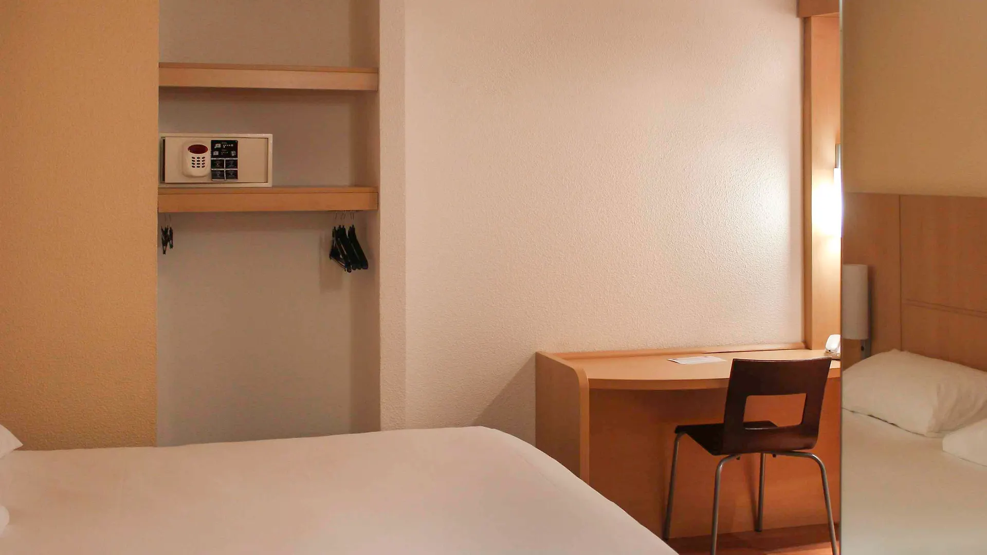 ibis Nice Centre Gare France